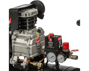 компрессор поршневой Челябинск, пневмоинструмент набор, комплектующие компрессор, купить недорого, в наличии
