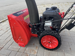 Снегоуборщики в Челябинске: мощность до 7 л. с., фару и подогрев ручек, доставка. Бензиновые снегоуборщики в Челябинске — от 34 900 руб., гарантия 2 года, доставка. Снегоуборщики для частного дома в Челябинске: ширина 45 см, цена от 24 900 руб., доставка.