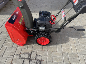 Снегоуборщики в Челябинске: мощность до 7 л. с., фару и подогрев ручек, доставка. Бензиновые снегоуборщики в Челябинске — от 34 900 руб., гарантия 2 года, доставка. Снегоуборщики для частного дома в Челябинске: ширина 45 см, цена от 24 900 руб., доставка.