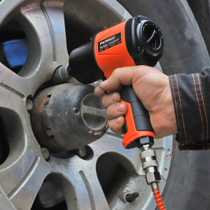 компрессор поршневой Челябинск, пневмоинструмент набор, комплектующие компрессор, купить недорого, в наличии
