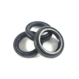 Манжета с пружиной 1,2-30*52-3 (Каскад)