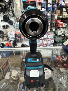 Дрель ледобур на 200 НМ