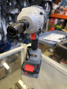 Аккумуляторный гайковерт ударный бесщеточный PROFIPOWER DWDTW-18V