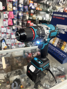 Дрель ледобур на 200 НМ