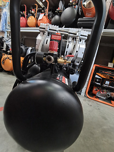 Компрессор безмасляный воздушный КB-2600/50Х2