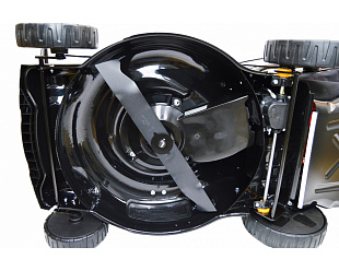 ГАЗОНОКОСИЛКА БЕНЗИНОВАЯ с электростартером BLM3350SE PRO